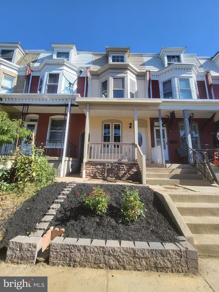 1541 Mulberry St, Reading, PA 19604