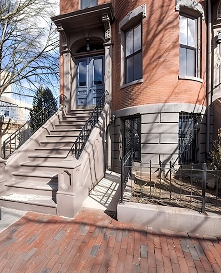 27 Dartmouth St Unit 4, Boston, MA 02116