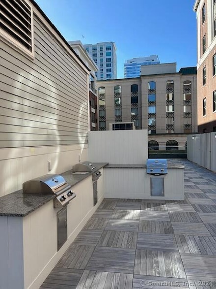 1 Atlantic St Unit 702, Stamford, CT 06901