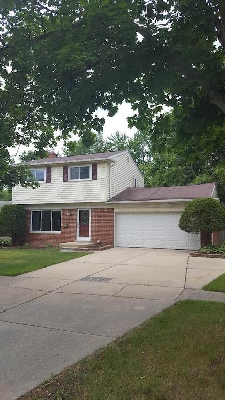 1775 Devon St, Ypsilanti, MI 48198