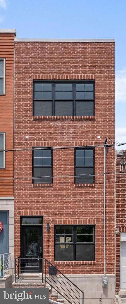 613 Mercy St, Philadelphia, PA 19148
