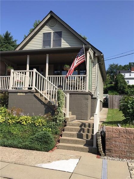 517 Walnut St, Springdale, PA 15144