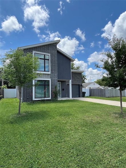 302 E Harmon Dr, Oklahoma City, OK 73110