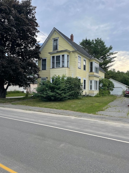 233 Madawaska Ave, Pittsfield, ME 04967