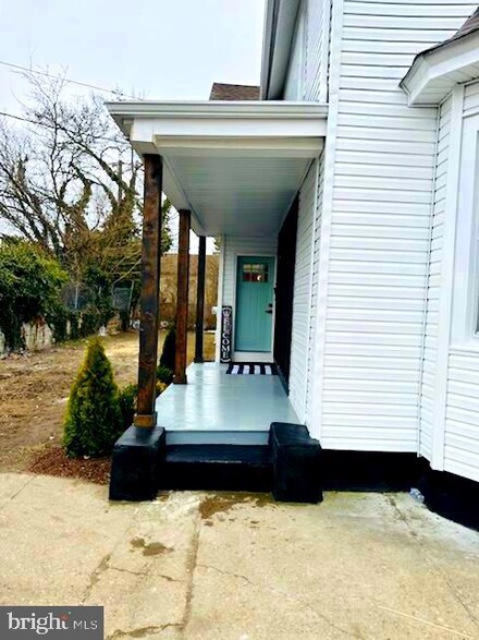 4 Walnut St, Salem, NJ 08079
