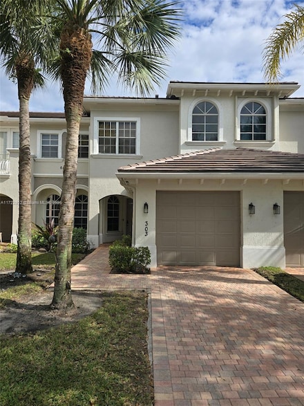6421 Bella Cir Unit 303, Boynton Beach, FL 33437