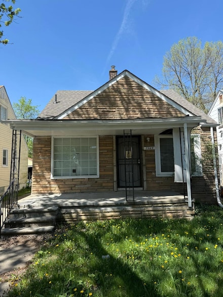 7269 Minock St, Detroit, MI 48228