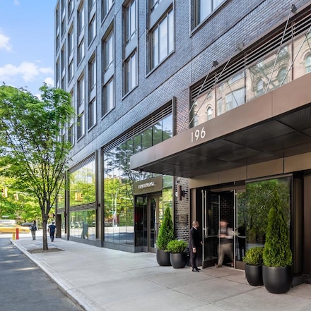196 Orchard St Unit 4N, New York, NY 10002