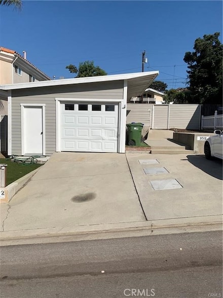 3512 Palm Ave, Manhattan Beach, CA 90266
