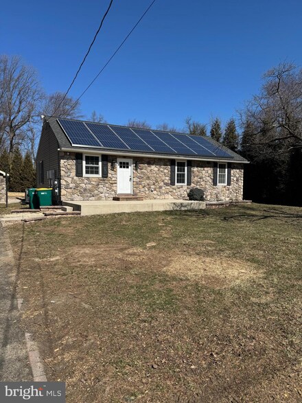 347 Zimmerman Ln, Langhorne, PA 19047