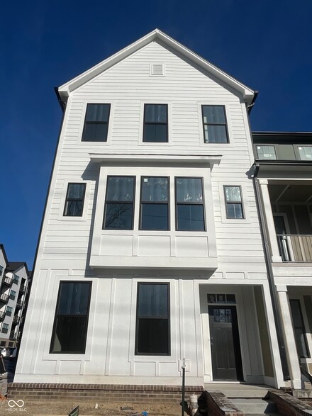 472 W Smoky Row Rd, Carmel, IN 46032