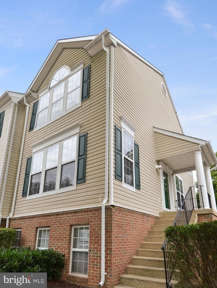 2526 Willow Leaf Ct, Odenton, MD 21113