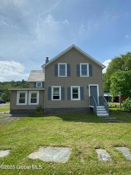 11 4th Ave, Whitehall, NY 12887