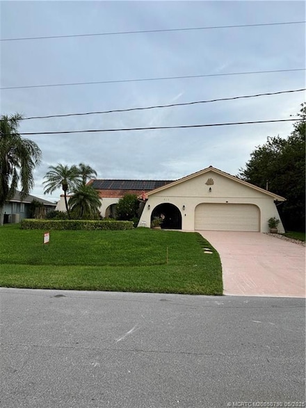 917 SW Abingdon Ave, Port Saint Lucie, FL 34953