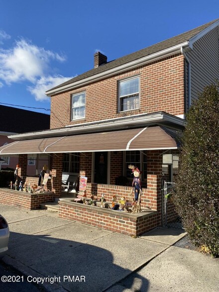 9 E Abbott St, Lansford, PA 18232