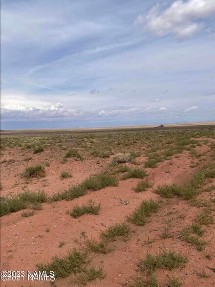 92 Hunt Rd, Winslow, AZ 86047