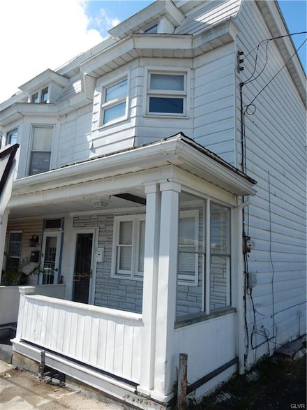 320 N Elizabeth St, Tamaqua, PA 18252
