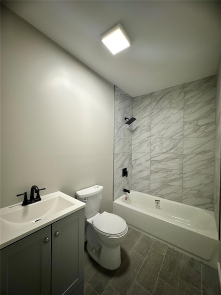 199 Chambers St, Newburgh, NY 12550