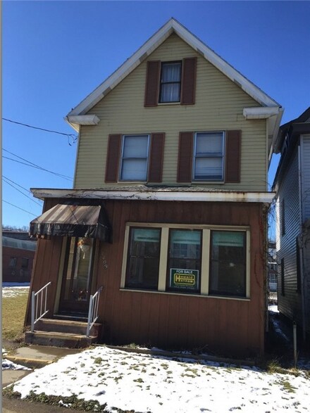 1409 3rd Ave, New Kensington, PA 15068