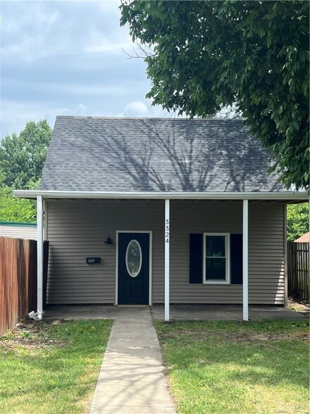 3324 Shelby Ave, Mattoon, IL 61938