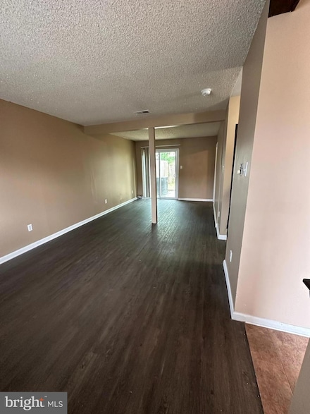 127 Presidential Dr, Sicklerville, NJ 08081