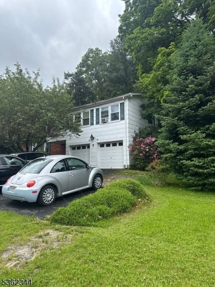 61 N Hillside Ave, Kenvil, NJ 07847