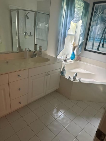 6037 Rossmoor Lakes Ct, Boynton Beach, FL 33437