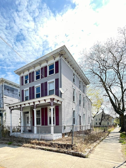 46 Walnut St, Salem, NJ 08079