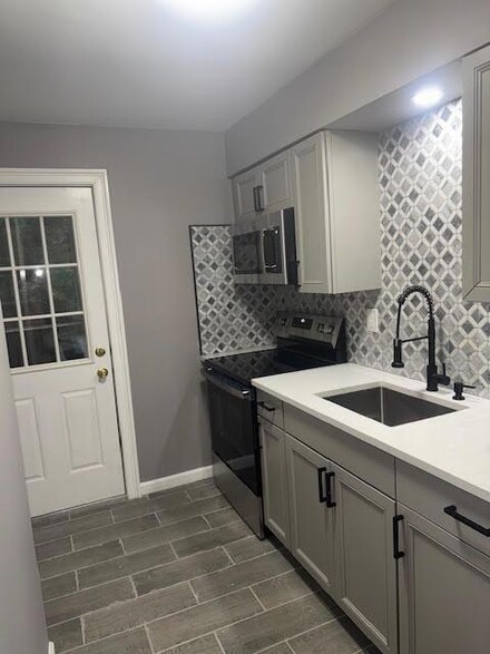 1003 Parkview Dr, Southfields, NY 10975