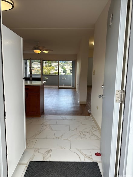 2001 Aupuni St Unit 302, Honolulu, HI 96817