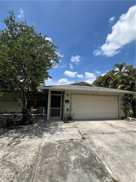 931 16th Ave SW, Naples, FL 34117