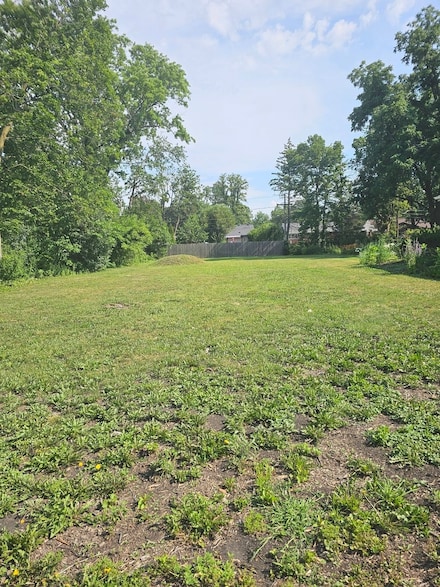 1738 Whitcomb Ave, Des Plaines, IL 60018