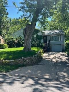953 Oak Park Rd, Council Bluffs, IA 51503