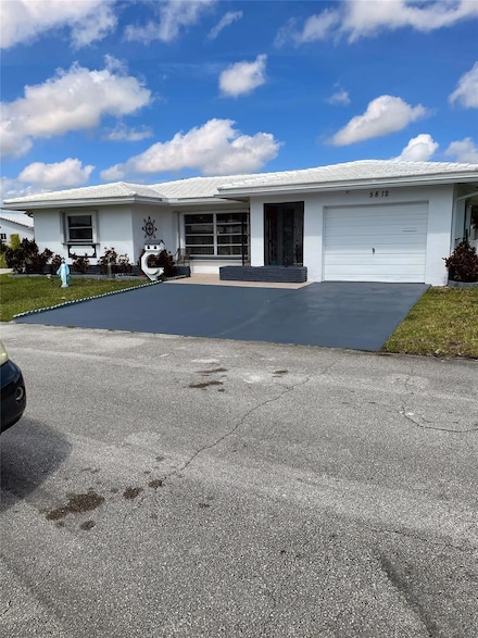 5812 NW 82nd Terrace, Tamarac, FL 33321