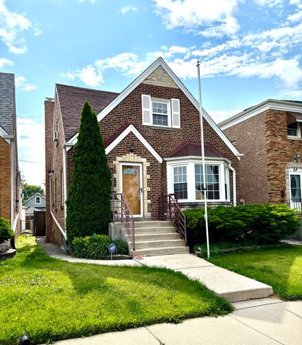 2925 N Nagle Ave, Chicago, IL 60634