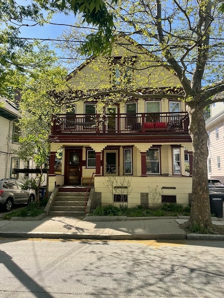 20 Burnham St, Somerville, MA 02144