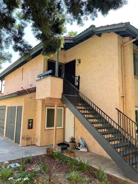 859 W San Ysidro Blvd Unit 2, San Ysidro, CA 92173
