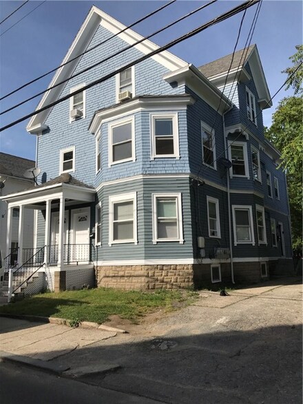 71 Hawes St Unit 73, Central Falls, RI 02863