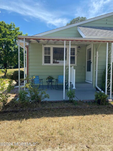 10 Valley Ct Unit A, Whiting, NJ 08759