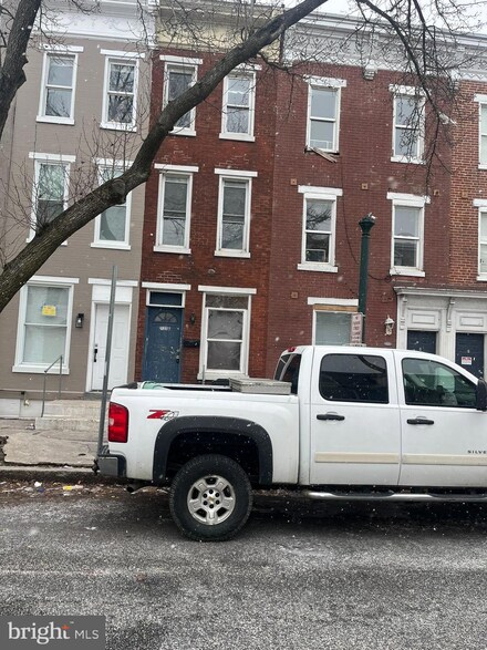 2122A Moore St, Harrisburg, PA 17110