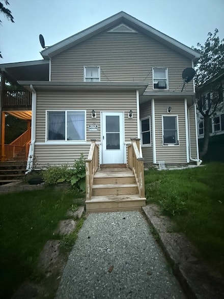15 Oakes Ave Unit 1, Southbridge, MA 01550