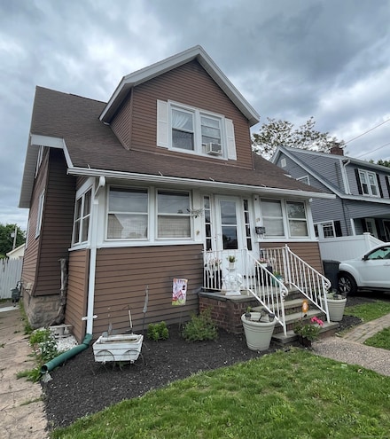 19 Marion St, West Haven, CT 06516