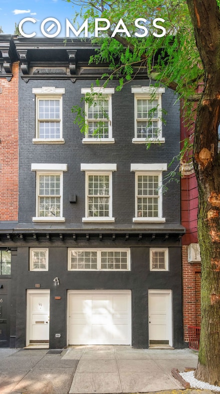 44 Macdougal St, New York, NY 10012