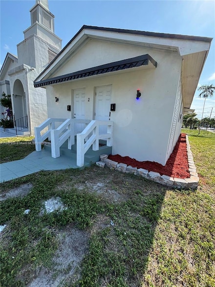 2 SW 6th Ave, Dania, FL 33004