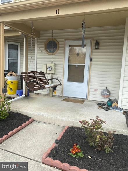 11 Summit Ct, Clementon, NJ 08021