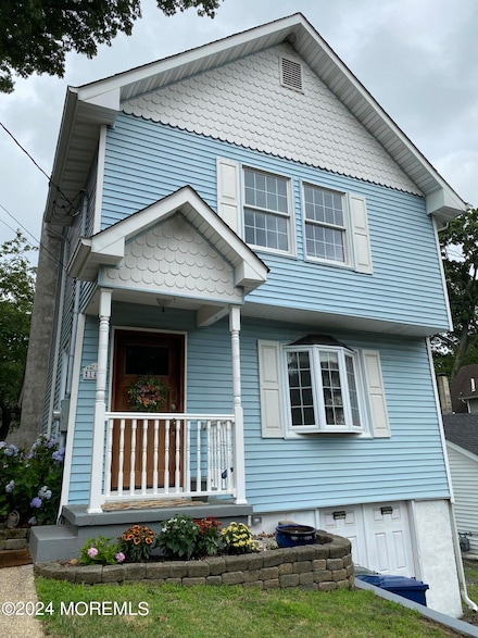 141 Chatham Ave, Oakhurst, NJ 07755