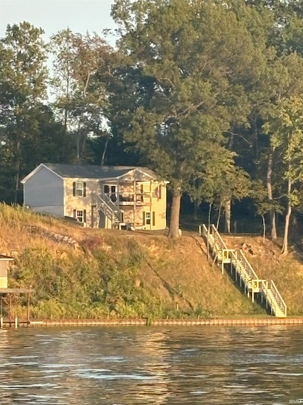 4372 N Shorewood Ct, Monticello, IN 47960