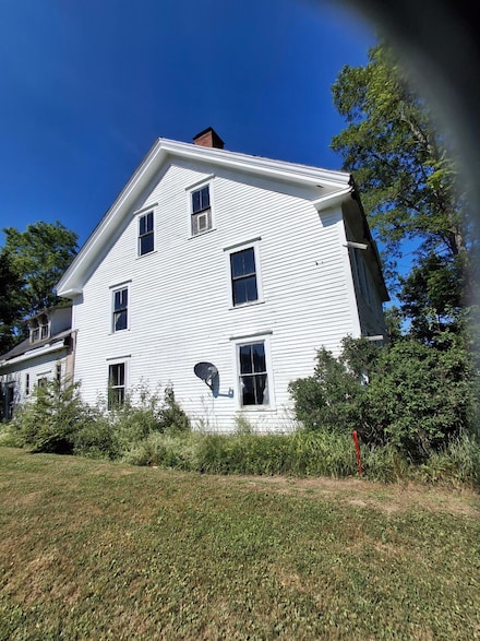 297 S Main St, Winterport, ME 04496