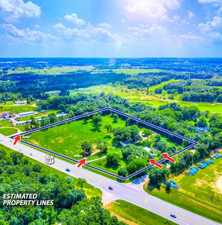 5472 S Meridian Rd, Jackson, MI 49201