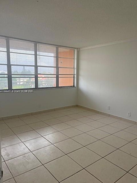 2025 NE 164th St Unit 515, North Miami Beach, FL 33162